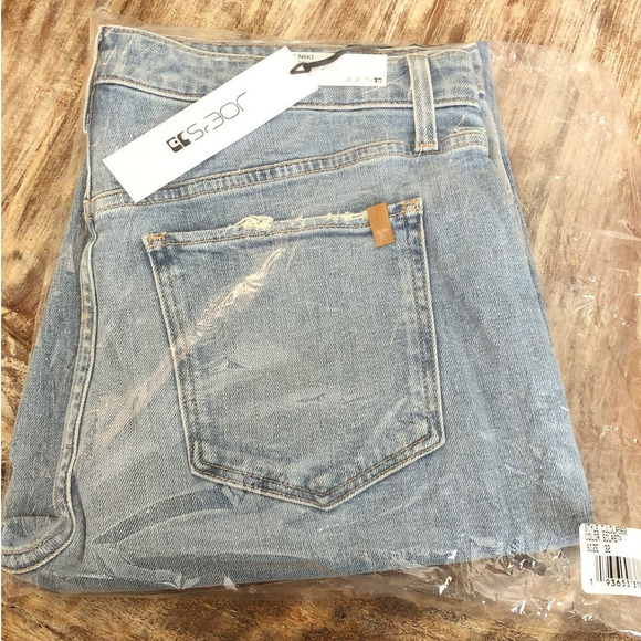 Joe's Jeans The Niki Jeans Mid Rise Boyfriend Distressed Denim Solasta NWT Sz 32 - Picture 3 of 7